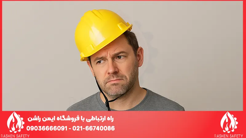 ۵ اشتباه رایج در استفاده از کلاه ایمنی که باید از آنها پرهیز کنید 2 اشتباهات رایج استفاده از کلاه ایمنی